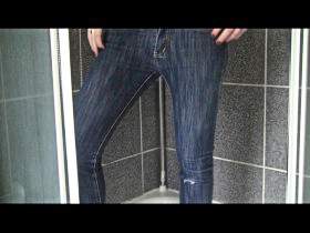 1. Mal Jeans VOLLGEPISST