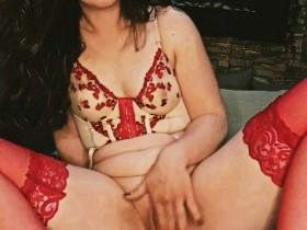 Living room table - Lady in Red - fucked herself