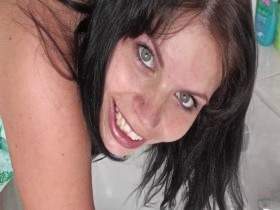 Vorschaubild vom Privatporno mit dem Titel "In die Wanne gepisst" von Miss-United