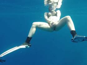 The underwater orgasm
