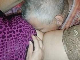 Older lady licking pussy