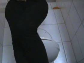 Vorschaubild vom Privatporno mit dem Titel "Pipi???" von nylon_schlampe