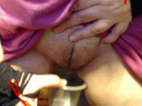 Peeing pussy