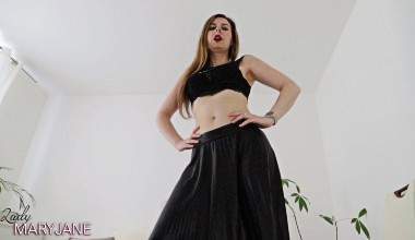 Sissy bleibt keusch