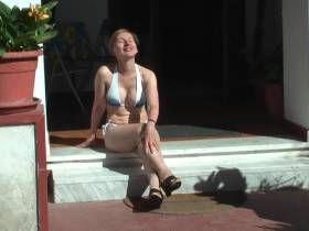 Vorschaubild vom Privatporno mit dem Titel "So bot ich mich im Urlaub Truckern an" von heisse-luda