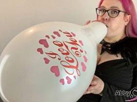 Blow to Pop 12 inch Ballons