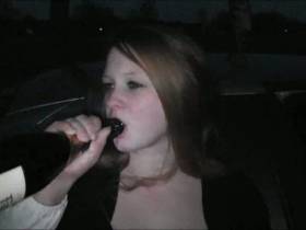 Vorschaubild vom Privatporno mit dem Titel "Dicke Spermaladung im Auto!pov" von sexyvenushuegel