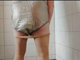 Nylonjunge Incontinence Test 1 ** The Diaper **