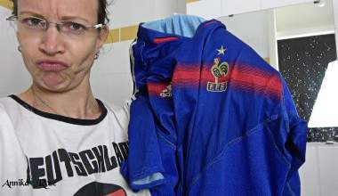 RACHE! Der EM Piss aufs Shirt!