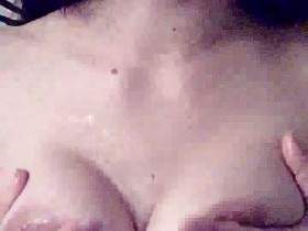 Vorschaubild vom Privatporno mit dem Titel "Xtrem geiler Titten-Talk- Ich bring dich zum KOMMEN" von GeileDiana