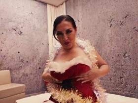 Christmas mare Elina ass-fucked