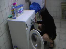 Vorschaubild vom Privatporno mit dem Titel "4 er KELLERORGIE  1/2" von MeliDeluxe