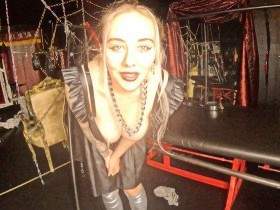 Show your tiny penis while I stretch your asshole!