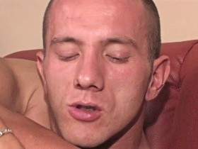 Fast 70 und fickt wie eine Studentin