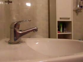 Ein weiterer Scheiße in der Spüle. Morgen große Scheiße!