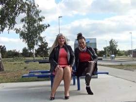 Great public outdoor piss, from Priscilla and Rosella!