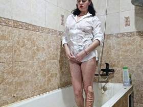 Masturbating hairy pussy