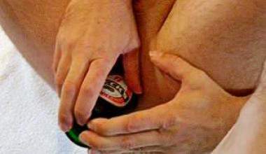 Fisting mit Flasche !