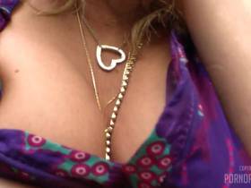 Vorschaubild vom Privatporno mit dem Titel "Geil auf´m FICKPARKPLATZ:" von pornorama-tv