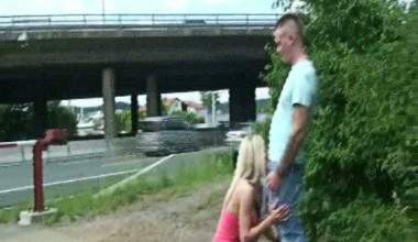 DEEPTHROAT Schlampen an der AUTOBAHN