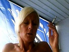 Vorschaubild vom Privatporno mit dem Titel "Rauchen und Wixxen über den Dächern von Berlin" von Ramona_Deluxe