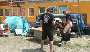 BACKSTAGE DIE FOTZE AUF DEM BAU GEFICKT