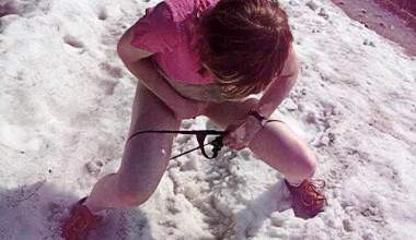 Piss im Schnee