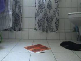 Country Lady at crapping