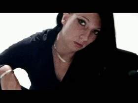 Vorschaubild vom Privatporno mit dem Titel "PUTZ MEIN STIEFEL SKLAVE !!!" von DirtyCoco