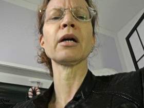 Schmuse auf meinem Schoß