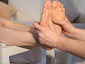 Vorschaubild vom Privatporno mit dem Titel "KatYES zw. den Zehen - ISS SIE AUF !!!!" von Kathi-81