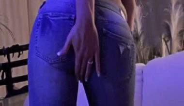 Geile Jeans Fotze abgewixxt