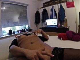 1. Teil Webcam-Show: geleckt bis zum Orgasmus!