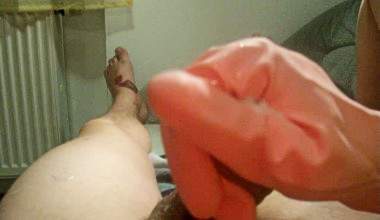 Handjob in Gummihandchuhen