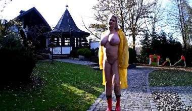 Striptease im Park
