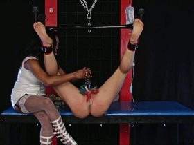 Vorschaubild vom Privatporno mit dem Titel "Gummi Fist" von SMBoy