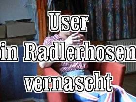 User in Radlerhose vernascht