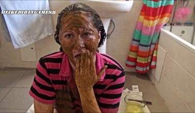 Scheiße und pisse für die Haare