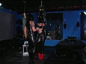 Vorschaubild vom Privatporno mit dem Titel "Sklave mit titten teil 2" von SMBoy