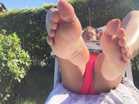 Vorschaubild vom Privatporno mit dem Titel "Footing Bikini Festival" von Deine-Chefin