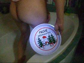 shitting on Christmas plates