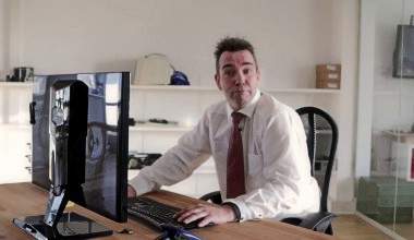 Sexy-Noemi Rollenspiele Teil 1 - Fristlose Kündigung erfolgreich abgewendet !