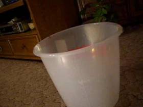 The sausage in the bucket!