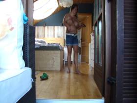 Vorschaubild vom Privatporno mit dem Titel "Was DU doch für ne alte Spannersau bist !" von Deine-Chefin