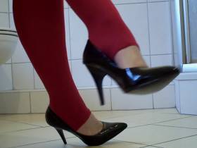 Vorschaubild vom Privatporno mit dem Titel "Lack Heels" von EvilBitch