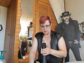 Dildo Game - Fat Black Dildo...