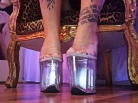 Moisturize My Feet Footfetish Custom Clip