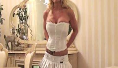 Wixxanleitung in sexy Nylons mit Abspritzcoundtown