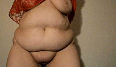 Stecke mir alles rein vor lauter Lust unten