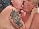 Pissing in mouth with kisses